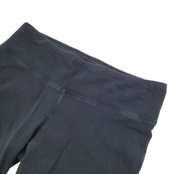 2/$20 Aritzia TNA Black Short Size: Small - Picture 2 of 7